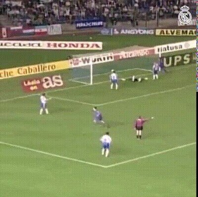 Enlace a El gol imposible de Roberto Carlos