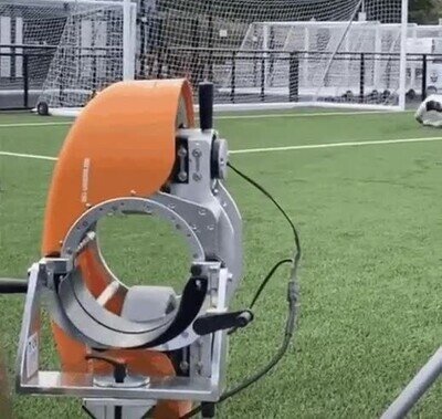 Una máquina para entrenar al mejor de los porteros