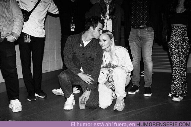 47404 - Sophie Turner y Joe Jonas anuncian que están esperando su primer hijo.