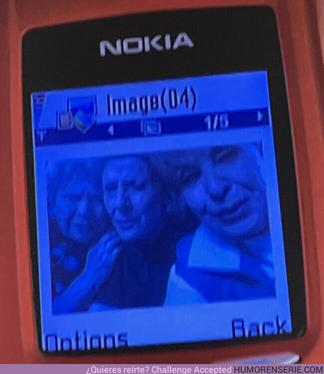 82977 - Ellen DeGeneres tiene el récord del selfie con más RT de la historia, creo que va siendo hora de desbancarlo y coronar el que realmente es el mejor selfie de la historia, por @adrimiercoles