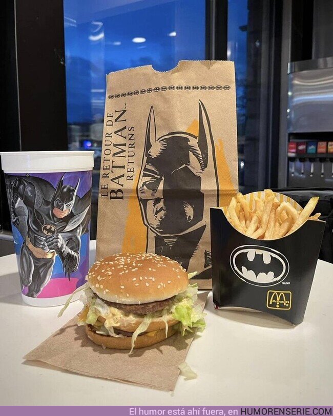 95224 - Así promocionaba McDonald’s Batman Returns en 1992, por @MisterFreaki