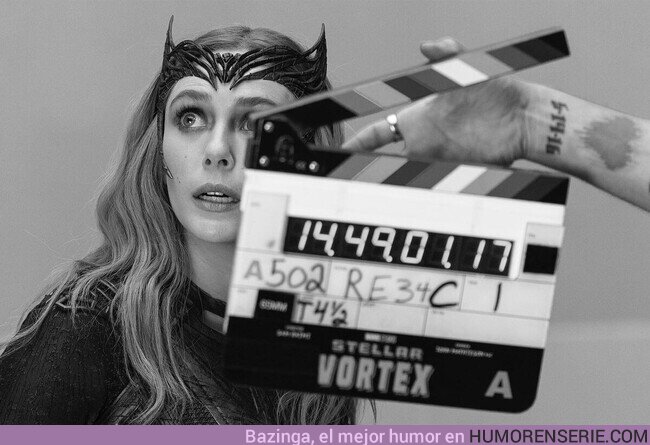 128680 - Elizabeth Olsen detrás de las cámaras de Doctor Strange en el Multiverso de la Locura., por @AgentedeMarvel_