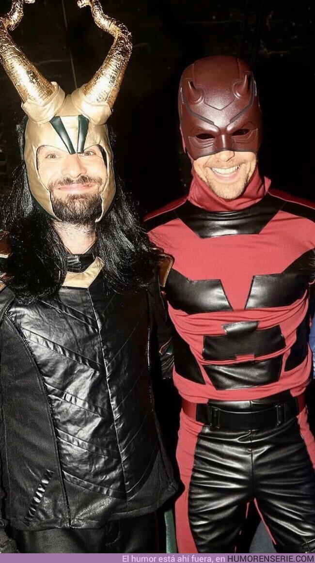 168228 - Tom Hiddleston disfrazado de Daredevil y Charlie Cox de Loki, por @MrFreaki