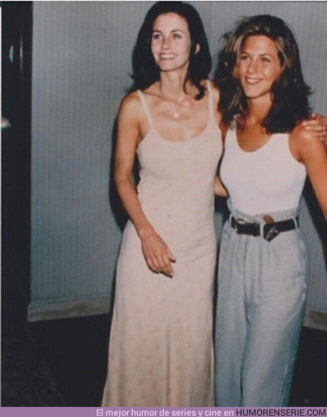 175996 - Jennifer Aniston y Courteney Cox en los 90, por @Frikimaestro