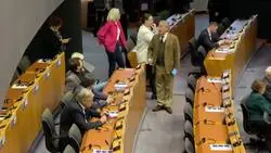Hermann Tertsch 'se encara' con Puigdemont en el Parlamento Europeo