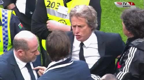 Memedeportes Gif Jorge Jesus Y Lopetegui Casi Llegan A Las Manos En El Benfica Porto
