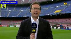Enlace a El emotivo beso de Alves al escudo del Barça en su regreso al Camp Nou