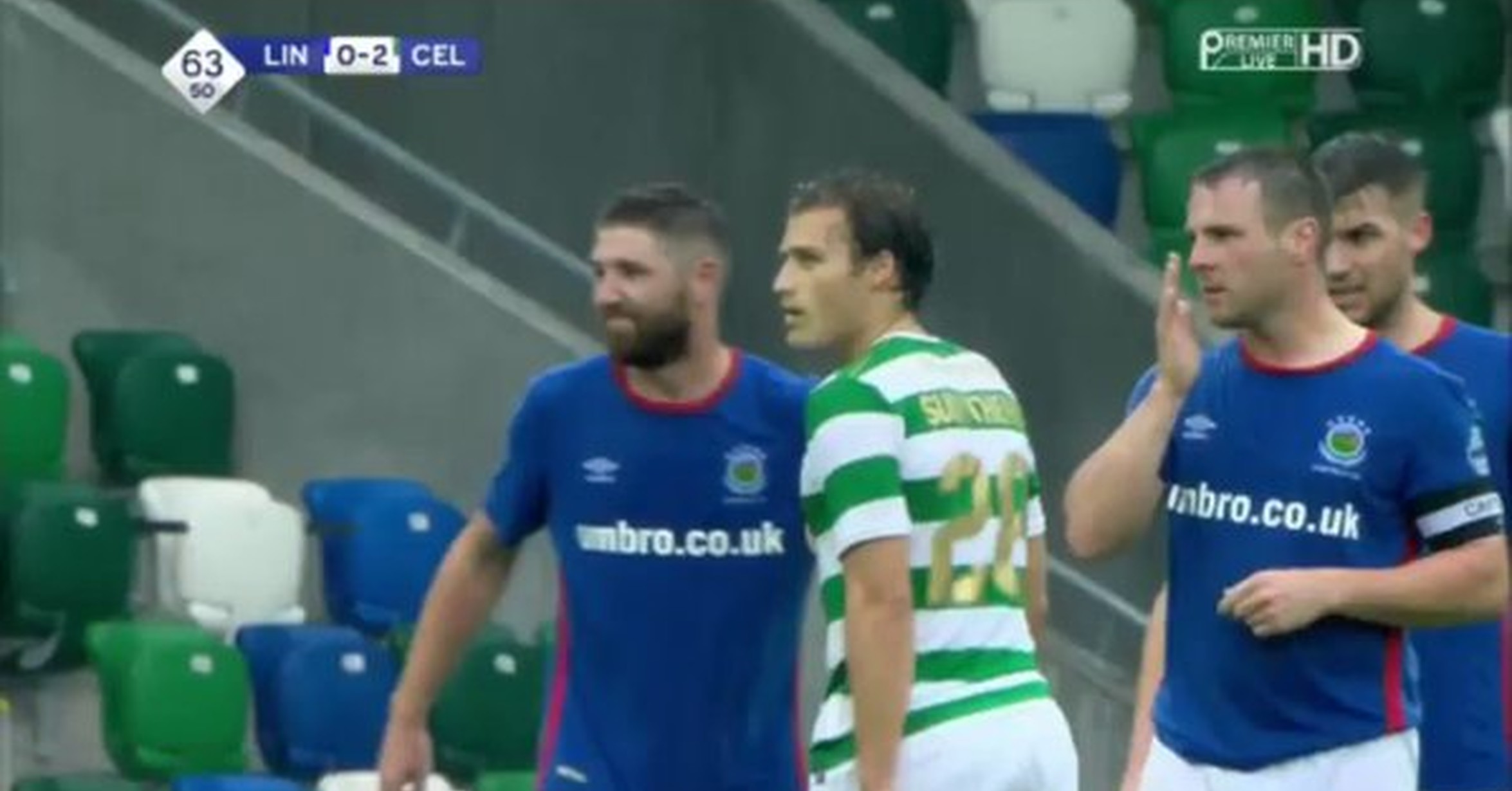 Memedeportes Increible Lo Que Hizo El árbitro Español Hernández