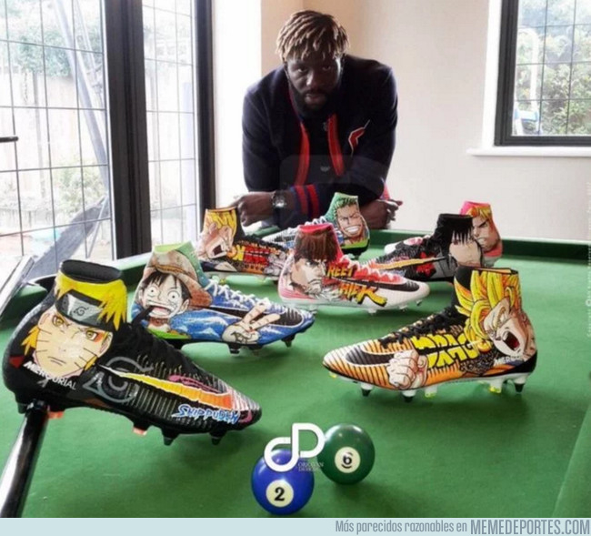 1000429 - Bakary Sako de la Premier sale a jugar con las botas que todos los fans de DragonBall querríamos