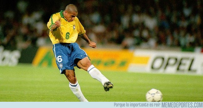 1049640 - Roberto Carlos no ha perdido ni un ápice de su categoría tirando faltas