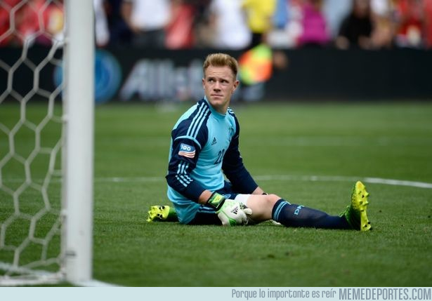1052950 - Ésta es la celebración que Ter Stegen repite una y otra vez cada vez que el Barça marca un gol