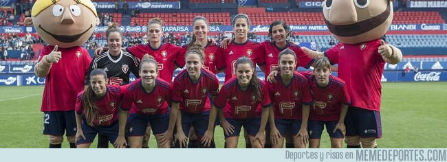 1067628 - Cuando tu hija debuta con el Osasuna y te regala una camiseta