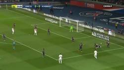 Enlace a El tremendo golazo de Mbappé corriendo medio campo para celebrar el título de Ligue 1 del PSG