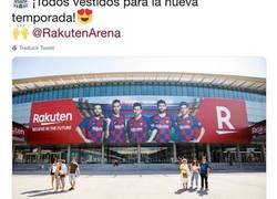 Enlace a El Barcelona presenta la nueva imagen del Camp Nou con la nueva equipación y hasta los más culés les trolean
