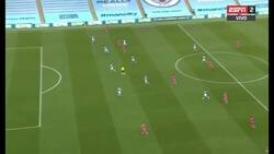 Enlace a El golazo de Benzema para empatar el partido en el Etihad
