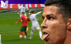 Enlace a El espectacular piscinazo de Cristiano Ronaldo y la consecuente pataleta al árbitro. Que grande, por dios.