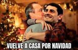 Enlace a Iker Casillas regresa al Real Madrid