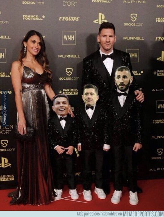 1149880 - Messi en la alfombra roja del Balón de Oro con sus hijos
