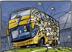 Enlace a El Madrid se estrella contra el autobus cadista