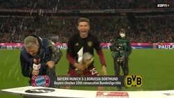 Enlace a Schweinsteiger fue a cubrir el título del Bayern con ESPN en el Allianz Arena. Ocurrió exactamente lo que esperaba.