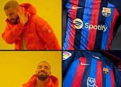 Enlace a Drake ve plasmado su logo en la camiseta del Barça