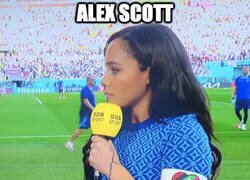 Enlace a Alex Scott, reportera de la BBC, con el brazalete LGTB que la FIFA ha prohibido