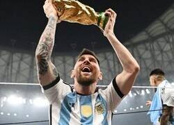 Enlace a El falso trofeo de Messi