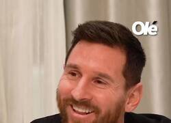 Enlace a Messi opina de la canción argentina de campeones