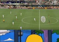 Enlace a En la Final de la Copa Oro apareció un condón inflado en mitad de pantalla