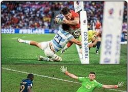 Enlace a En Argentina comparan la salvada de Matias Maroni en el Mundial de Rugby con la del Dibu.