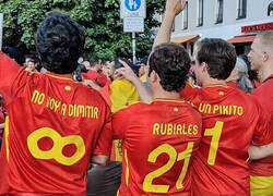 Enlace a Visto entre la afición española en Dusseldorf