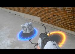 Enlace a Jugar al Portal con realidad aumentada ya es posible con HoloLens y es una pasada
