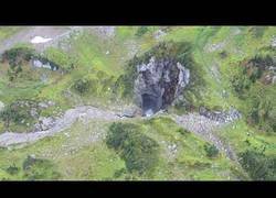 Enlace a Encuentran una cueva inexplorada en Noruega