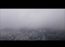 Enlace a Aterrizando en Sao Paulo con un cielo totalmente nublado