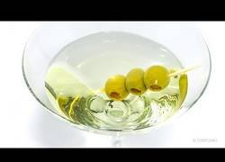 Enlace a ¿Cómo queda un cóctel Martini 3 meses después de ser preparado?