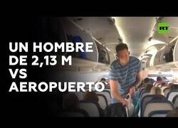 Enlace a Los problemas de tomar un vuelo midiendo más de 2 metros