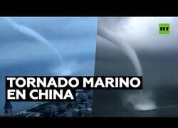 Enlace a Captan un descomunal tornado marino en China