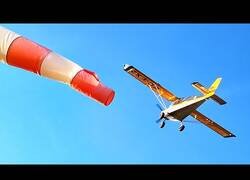 Enlace a Cómo pilotar un avión sin tener ni idea de ello