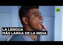Enlace a El hombre con la lengua más larga de la India
