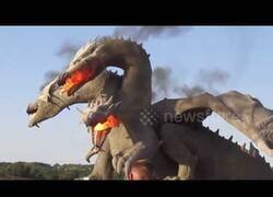 Enlace a Las estatuas de dragón que echan fuego por la boca situadas en Rusia