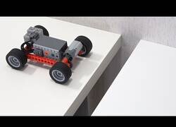 Enlace a Modificando un vehículo de Lego para que pueda hacer la función de puente