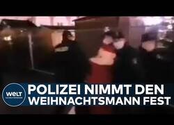 Enlace a ¡Malas noticias! La policía alemana ha detenido a Papá Noel