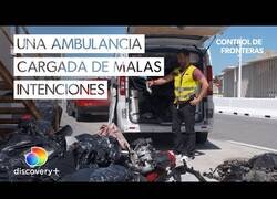 Enlace a La ambulancia que transporta de todo menos pacientes