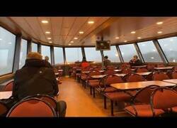 Enlace a Viviendo el huracán Ylenia desde dentro de un ferry