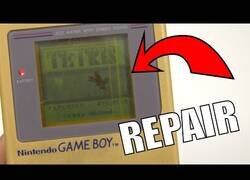 Enlace a Cómo arreglar la pantalla de una Game Boy
