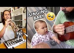Enlace a Haciendo un remix del canto de un bebé