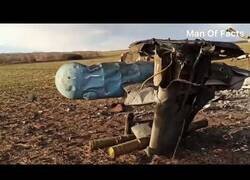 Enlace a Encuentran un helicóptero ruso derribado por las fuerzas ucranianas