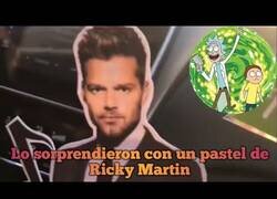Enlace a Cuando pides un pastel de Rick y Morty, pero te traen un pastel de Ricky Martin