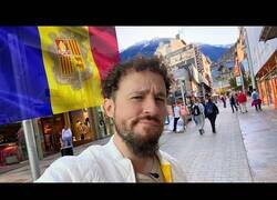 Enlace a Luisito Comunica visita Andorra