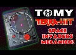 Enlace a La consola más rara que verás: Un Space Invaders mecánico